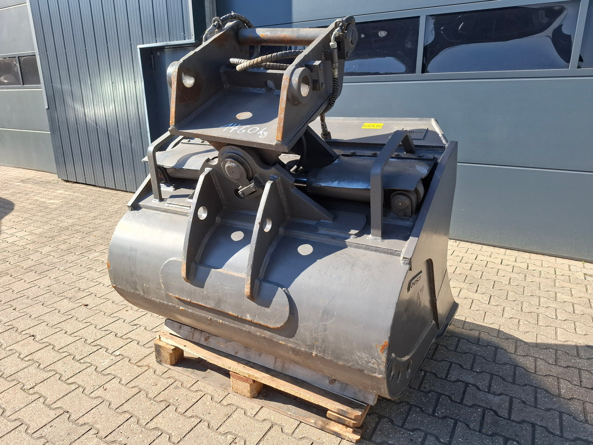 1550mm Schwenk- Tieflöffel / Hydrl. Grabenräumlöffel Liebherr SW48