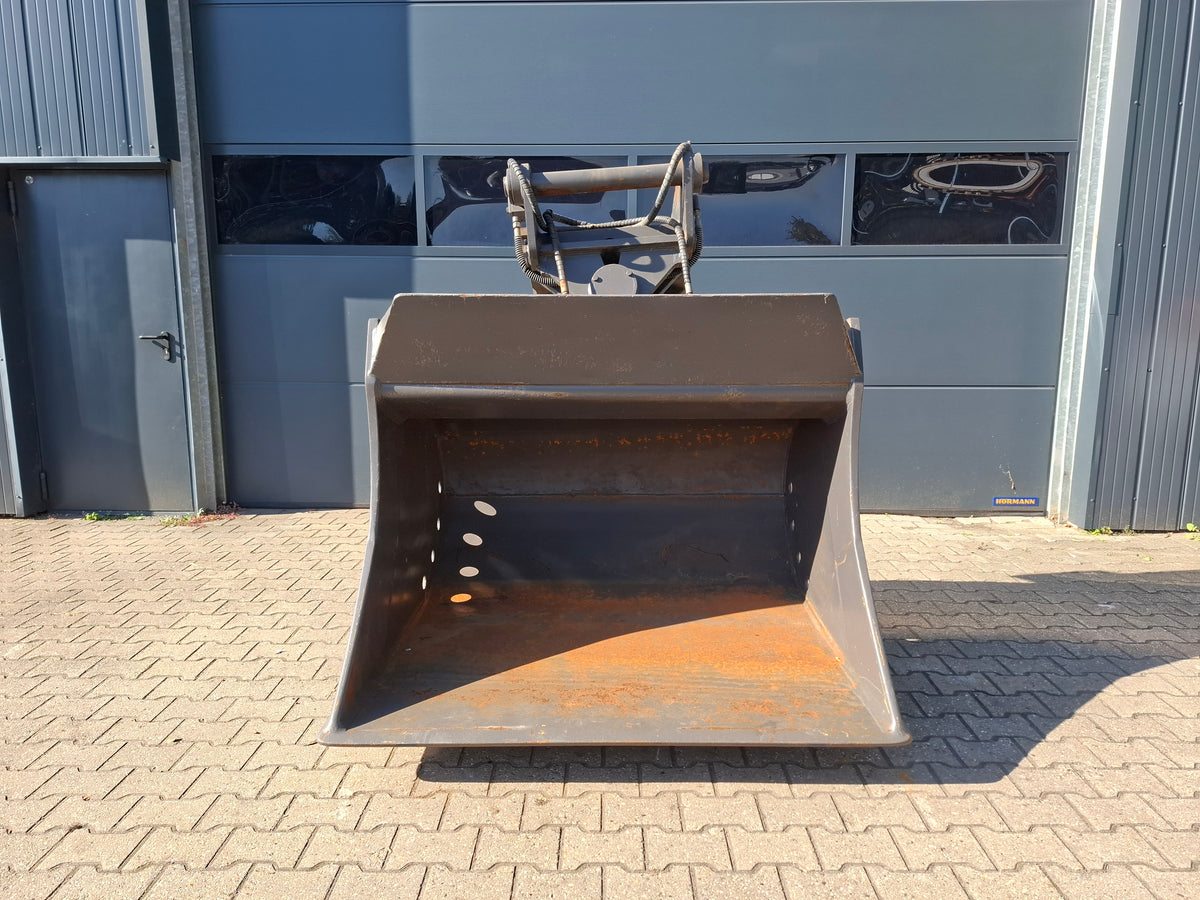 1550mm Schwenk- Tieflöffel / Hydrl. Grabenräumlöffel Liebherr SW48