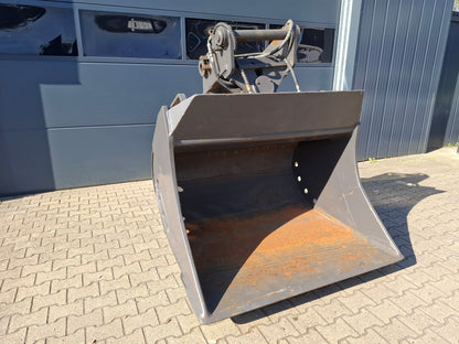 1550mm Schwenk- Tieflöffel / Hydrl. Grabenräumlöffel Liebherr SW48