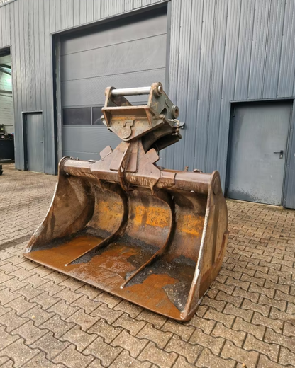 1800mm Schwenktieflöffel Liebherr SW48 Likufix