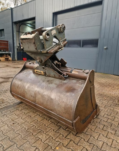 1800mm Schwenktieflöffel Liebherr SW48 Likufix