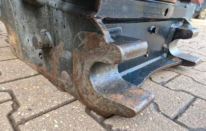Rototilt R8 Tiltrotator - Oilquick OQ70/55