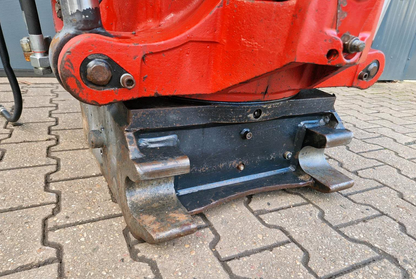 Rototilt R8 Tiltrotator - Oilquick OQ70/55