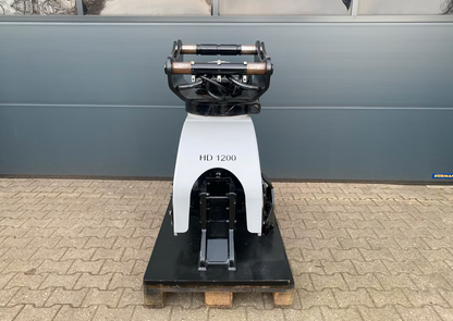 UAM HD1200 Anbauverdichter Oilquick OQ70/55