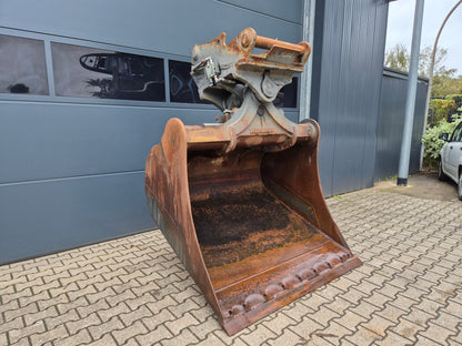 1650mm Schwenktieflöffel / hydr Grabenräumlöffel Liebherr Oilquick OQ80