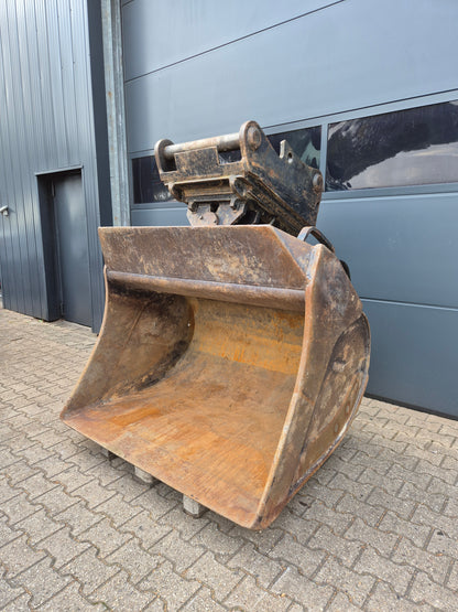 1500mm Schwenktieflöffel Oilquick OQ80