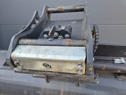 1600mm hydr Grabenräumlöffel Oilquick OQ45