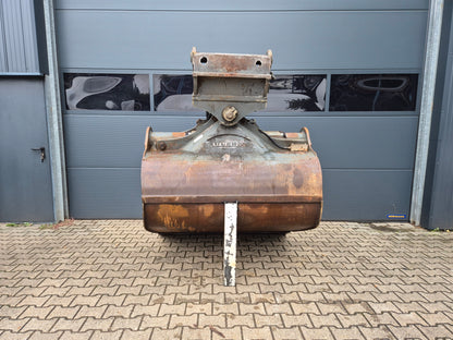 1650mm Schwenktieflöffel / hydr Grabenräumlöffel Liebherr Oilquick OQ80
