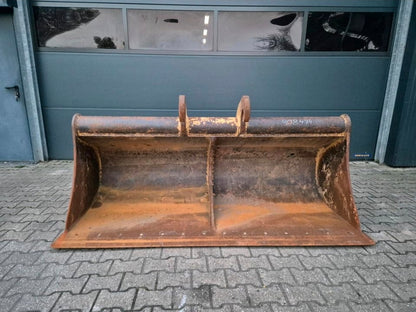 2250mm Starre Grabenräumlöffel Verachtert CW30S / CW40S