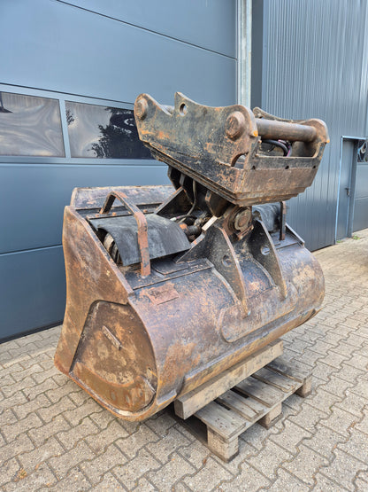 1500mm Schwenktieflöffel Oilquick OQ80